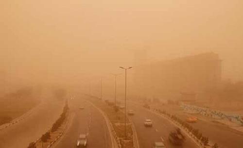آلودگی هوا به زنان بیش از مردان لطمه می رساند