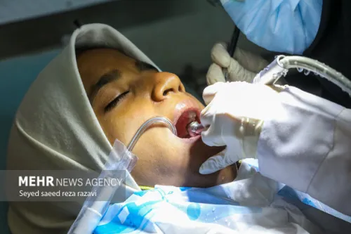 نخستین ویزیت دندانپزشکی کودک باید پیش از یک سالگی باشد