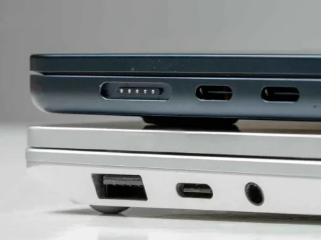 سرفیس لپ تاپ ۷ یا مک بوک ایر M3؟